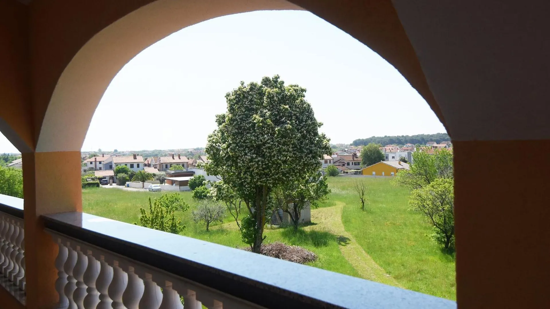 Suitable Summer Apartments Pula Croatie