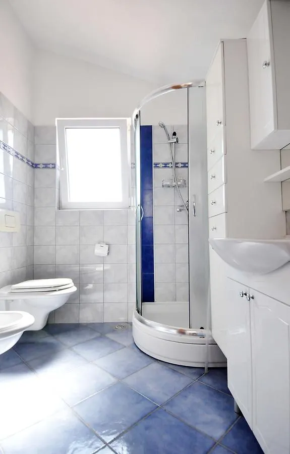 Suitable Summer Apartments Pula Croatie